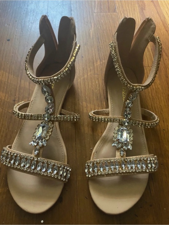 Shoe Dazzle Shoes - Embellished Nude Strappy Women's Sandals by Shoedazzle size 7.5